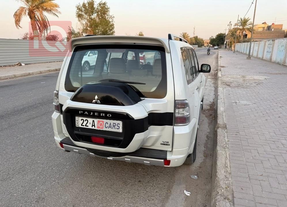 ميتسوبيشي باجيرو